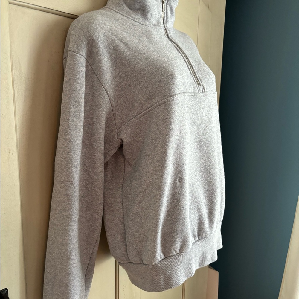 Brandy Melville Grey Quarter Zip  Sweatshirt S M - Picture 8 of 12